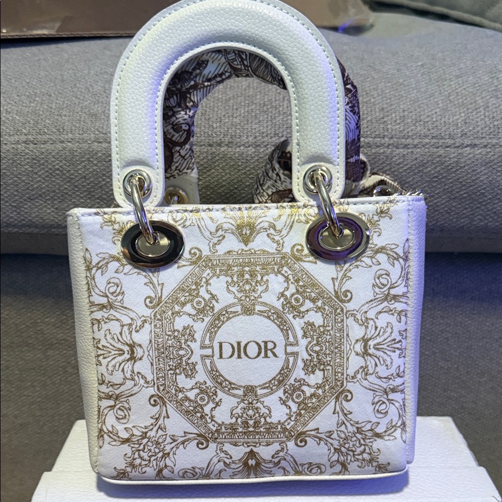 UPCYCLED GWP - Dior Cream and Gold Mini Bag - Picture 5 of 7